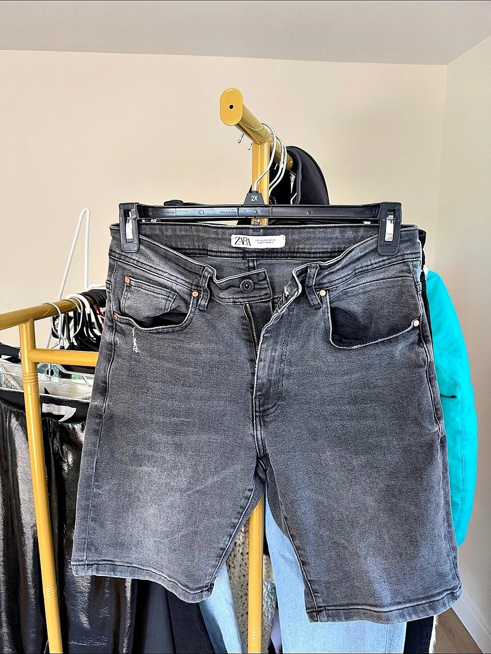 Zara Men's Gray Jean Shorts Like New